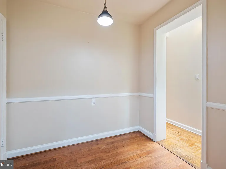 5122 Fairglen Ln — Photo 8