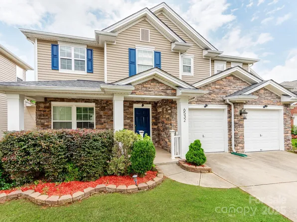 6532 Prosperity Commons Dr, Charlotte, NC 28269