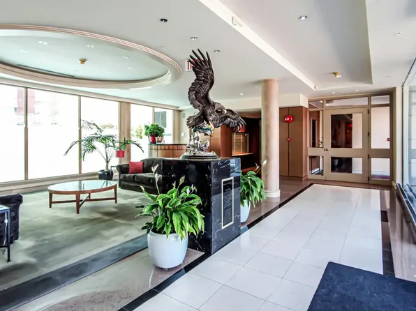 688 Fairchild Rd, Vancouver, BC