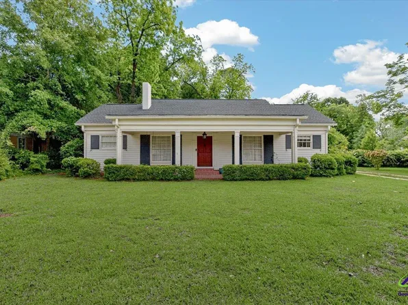 1304 Swift St, Perry, GA 31069