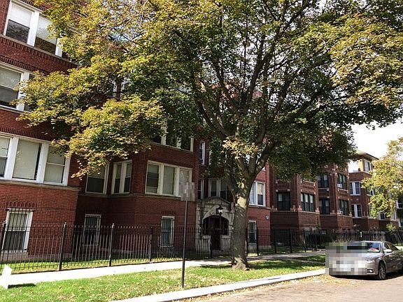 3rd image of 6750 S Clyde Ave #1