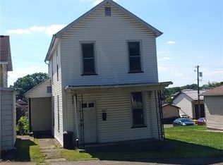 307 N 3rd St, Dennison, OH 44621