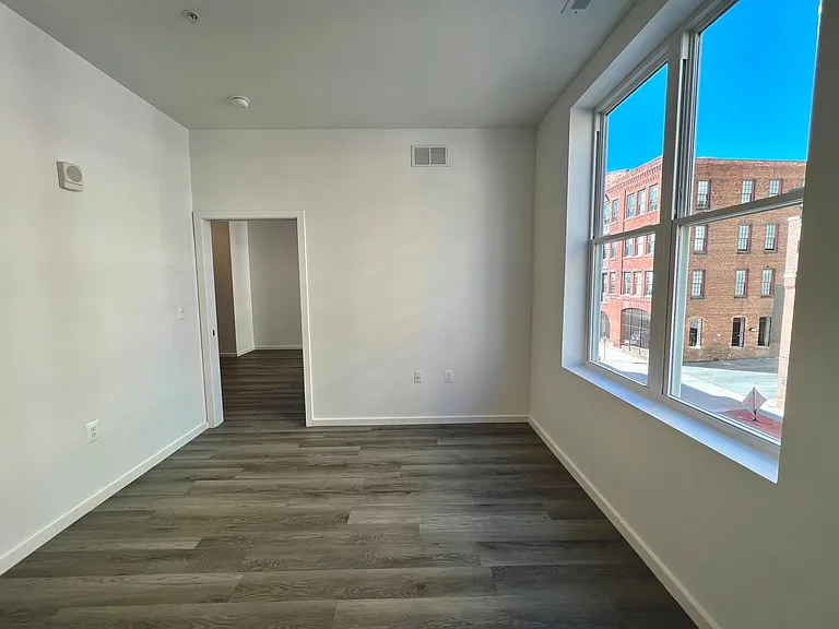 725 W Pratt St. — Photo 146