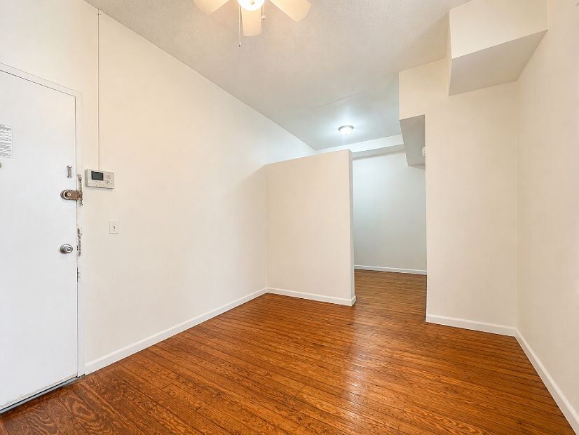 2nd image of 128 Thompson St APT 4