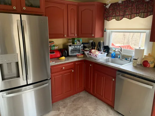 42 Salinitas Dr, Norway, ME 04268