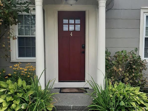 636 Empire Rd APT 4