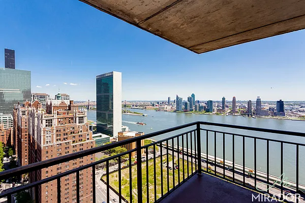 Rented by Mirador Real Estate | media 58