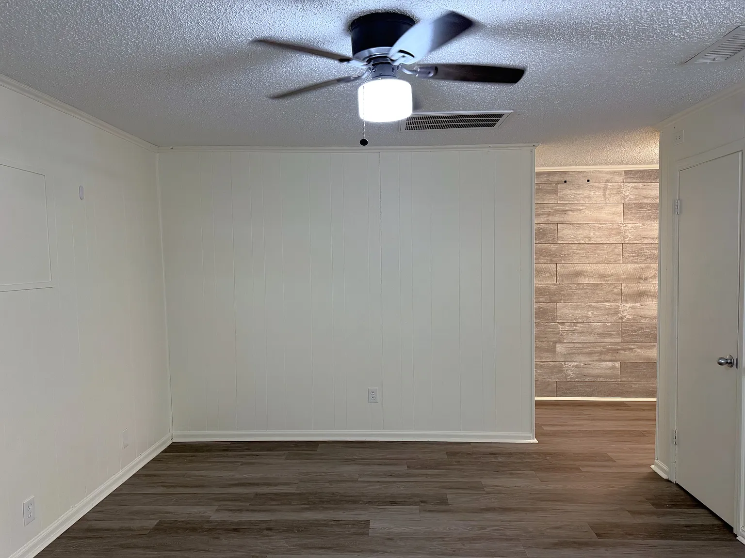 2 bed, 682 sqft, $1,195 — Photo 4