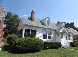 1720 Maple Shade Ln, Richmond, VA 23227