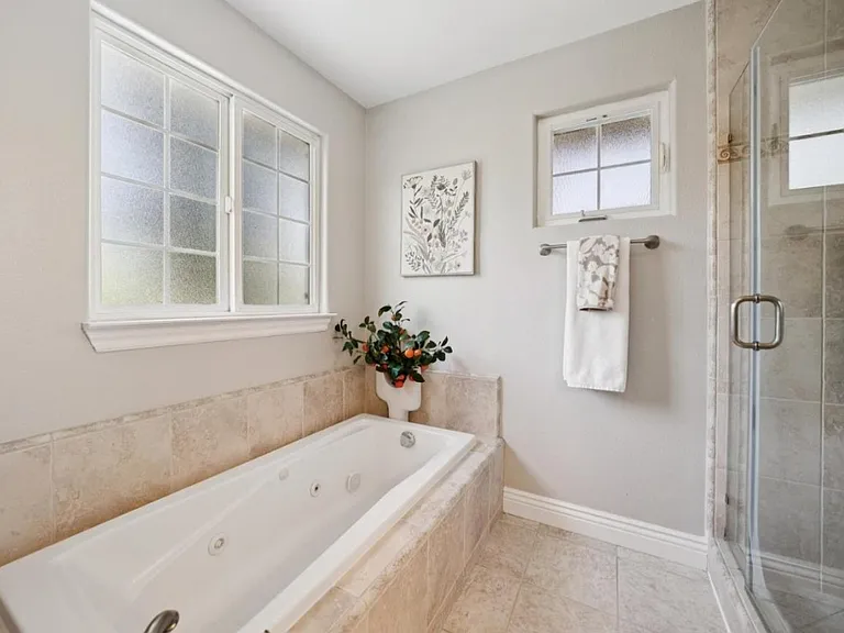 2608 Bryant St — Photo 17