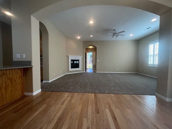 3rd image of 427 Sea Cove Dr