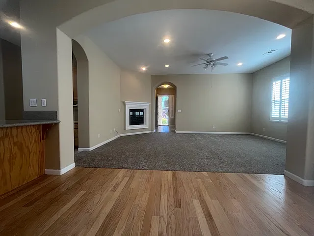 427 Sea Cove Dr — Photo 3