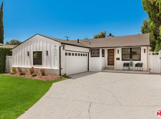 5517 Noble Ave, Van Nuys, CA 91411