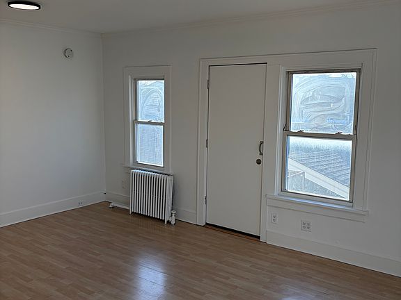 4th image of 4149 Minnehaha Ave APT 1
