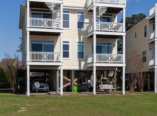 4018 Marina Townes Dr, New Bern, NC 28560