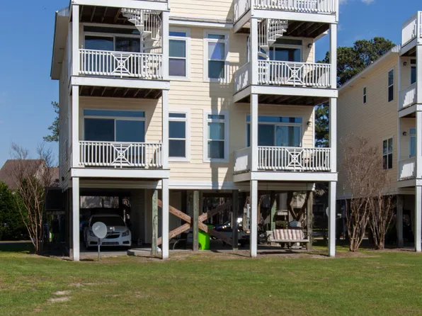4018 Marina Townes Drive, New Bern, NC 28560