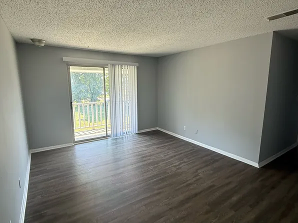 4401 Patton Rd SW APT 8, Huntsville, AL 35805