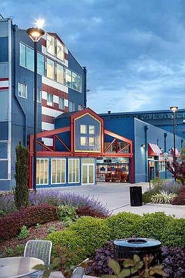 Rented by Greystar | media 24