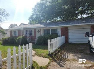 358 Satsuma St, Fairhope, AL 36532