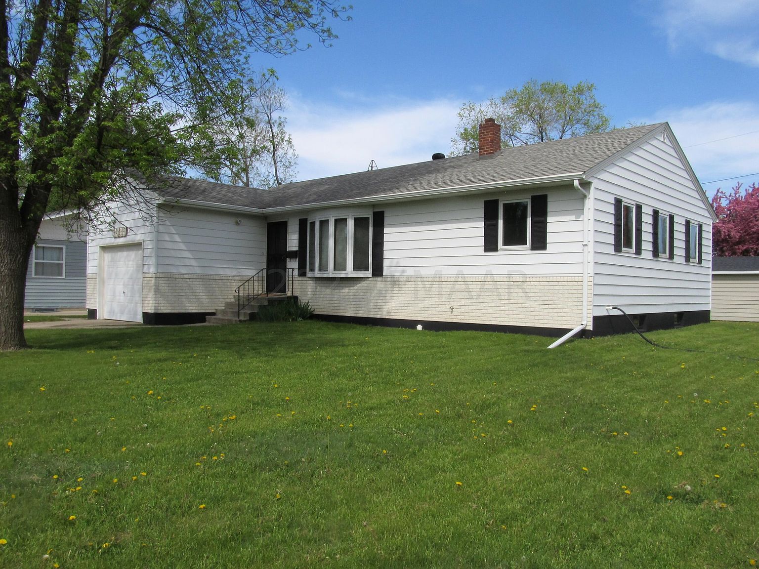 1004 14th St N, Moorhead, MN 56560 Zillow