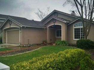 1641 Foxwood St, Hollister, CA 95023