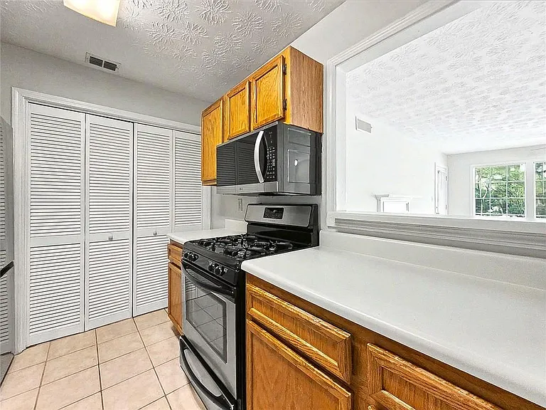 1702 Country Park Dr SE — Photo 14