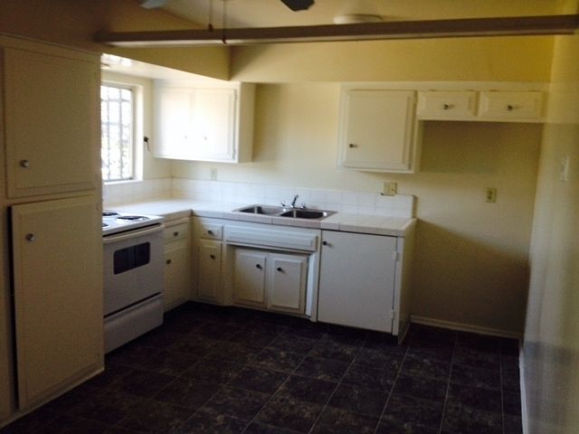 1st image of 633 E 97th St APT 1