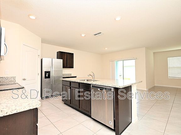 3rd image of 2548 Ryland Falls Dr