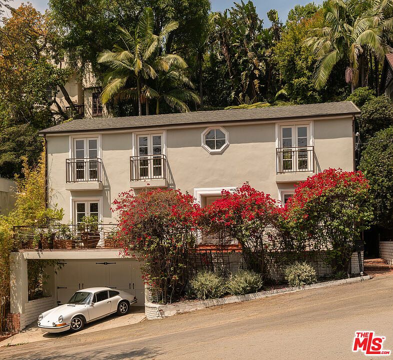 1st image of 1531 Marmont Ave