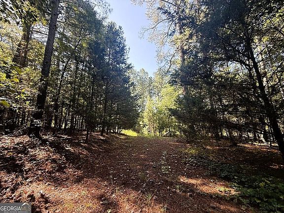 2nd image of 2604 Hughes Rd