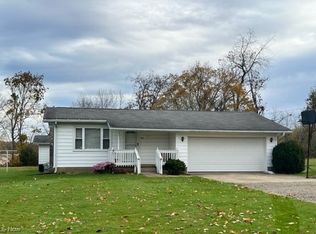 175 Linden Ave, Gnadenhutten, OH