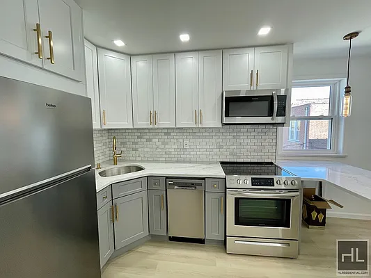 Rented by Highline Residential | media 14