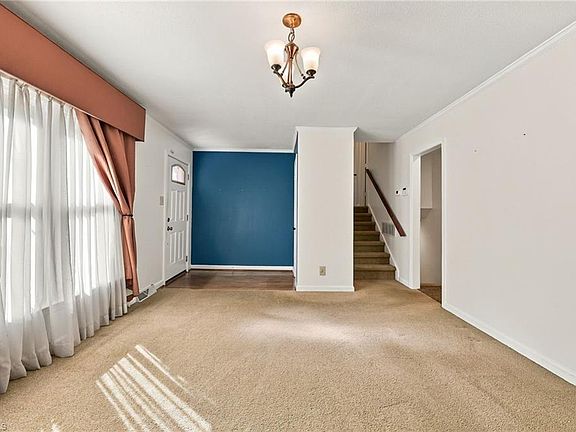 3rd image of 3701 Rolling Rd