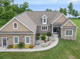 7761 Shoreline Blvd, Ontario, NY 14519