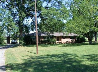 710 Breezewood Rd, Greenwood, SC 29646