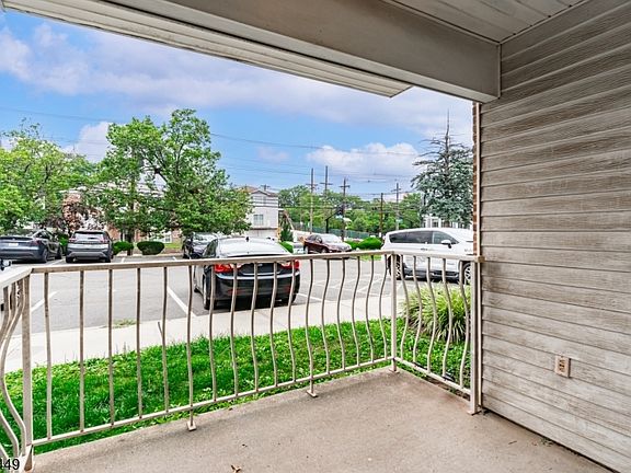 5th image of 100 W Grand St