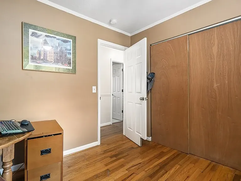 1184 Glenwood Dr — Photo 5