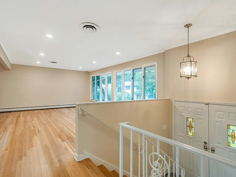 32 Rock Rd — Photo 17