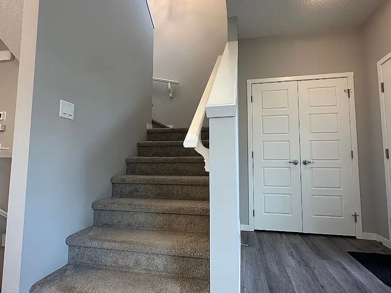 332 Harvest Hills Cmn NE — Photo 3