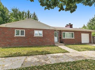 3901 Greenleaf St, Skokie, IL 60076