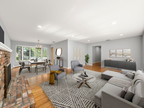39 Deberg Dr