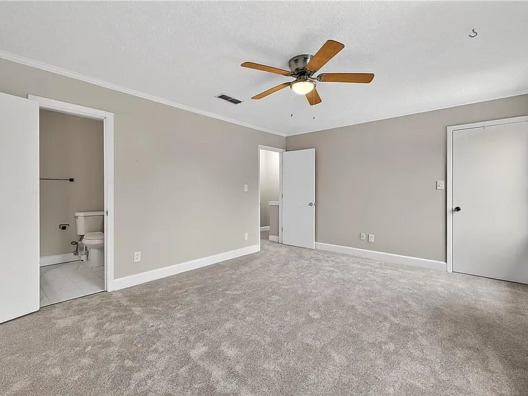 679 Anderson Walk — Photo 17