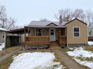 939 N 12th Ave, Broken Bow, NE 68822