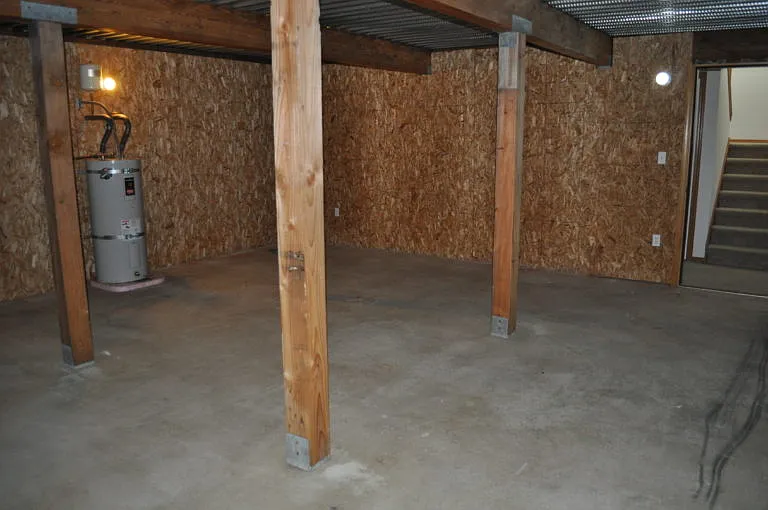4 bed, 2150 sqft, $3,225 — Photo 2