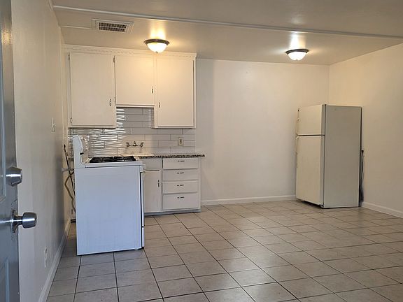 2nd image of 1511 Nogales St APT F