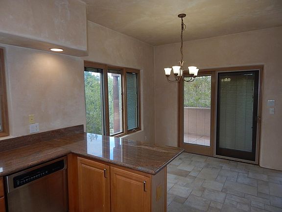 5th image of 1020A Calle Dorthia