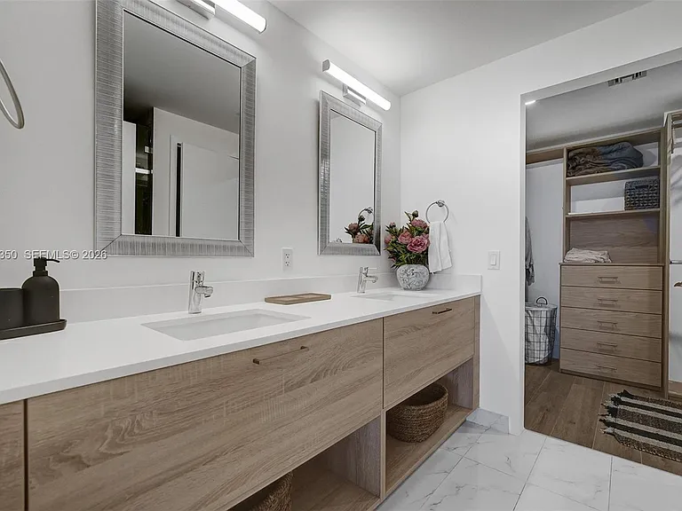 16385 Biscayne Blvd #3107 — Photo 29
