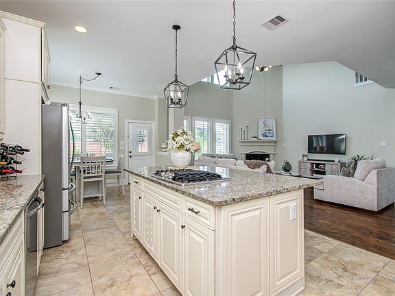 5th image of 28627 Rolling Ridge Dr