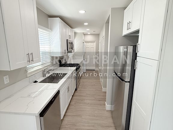 4th image of 2151 2nd Ave