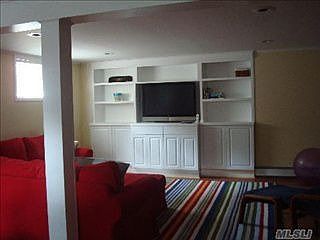 2nd image of 249 Bay Ave